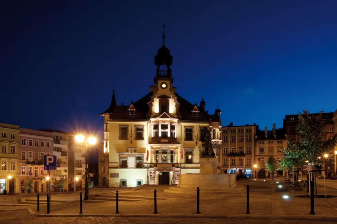 Najlepsze atrakcje w Nowej Rudzie, które musisz zobaczyć