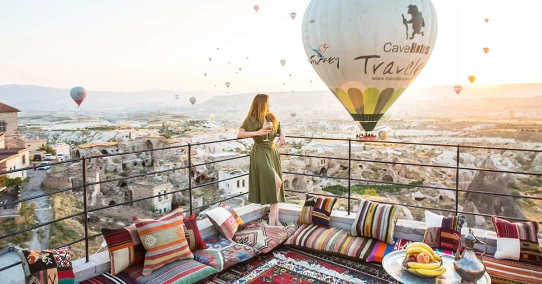 Ile kosztuje lot? Odkryj najtańsze opcje i ukryte koszty lotów